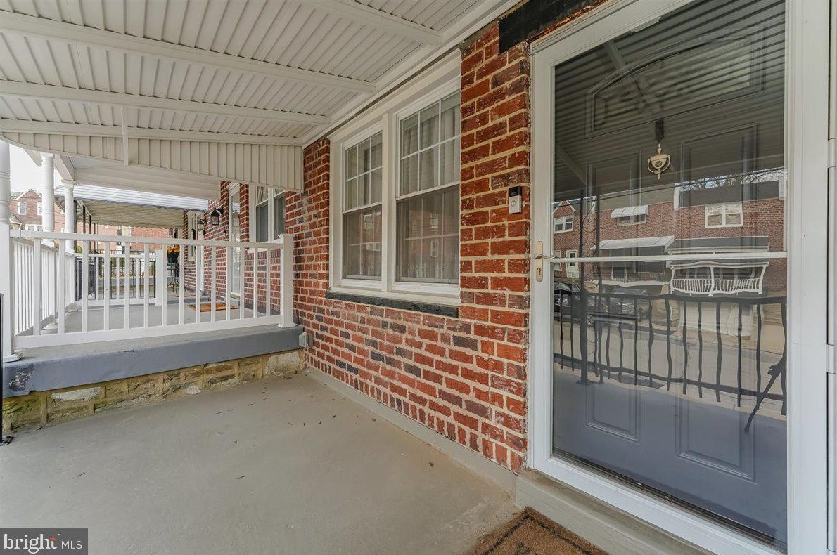 5961 Jannette St, Philadelphia PA  19128-1616 exterior