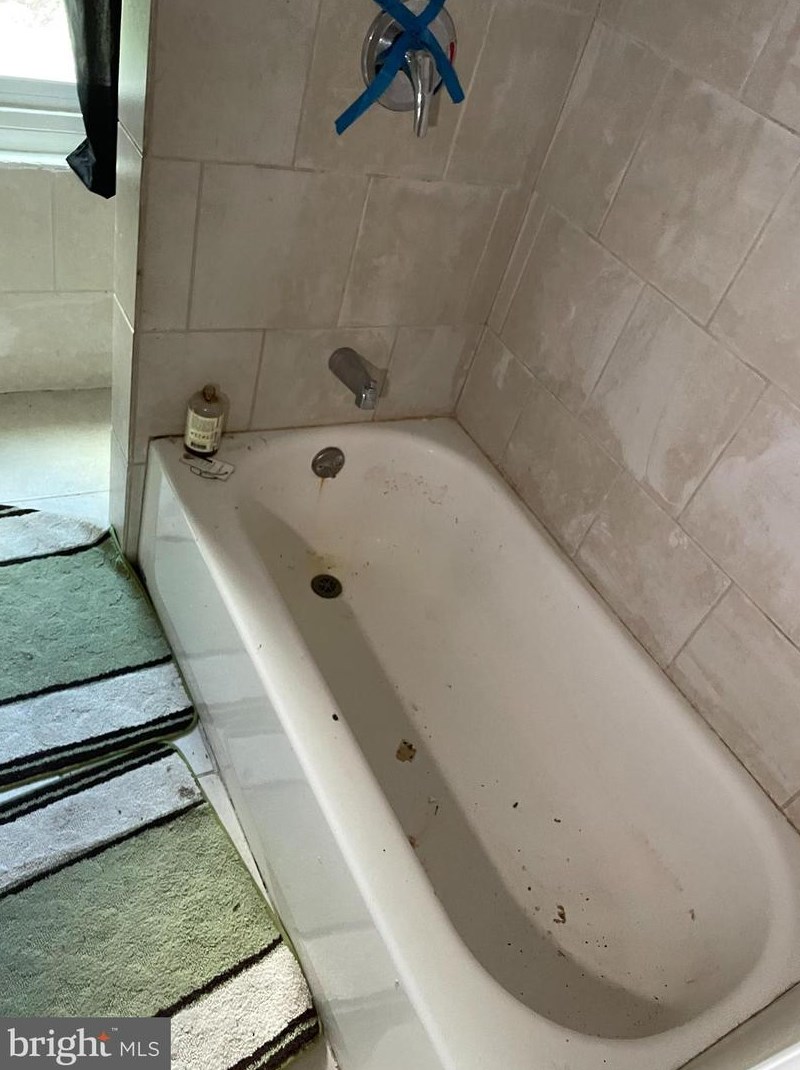 462 Mechanic St, Philadelphia PA 19144-1118 exterior