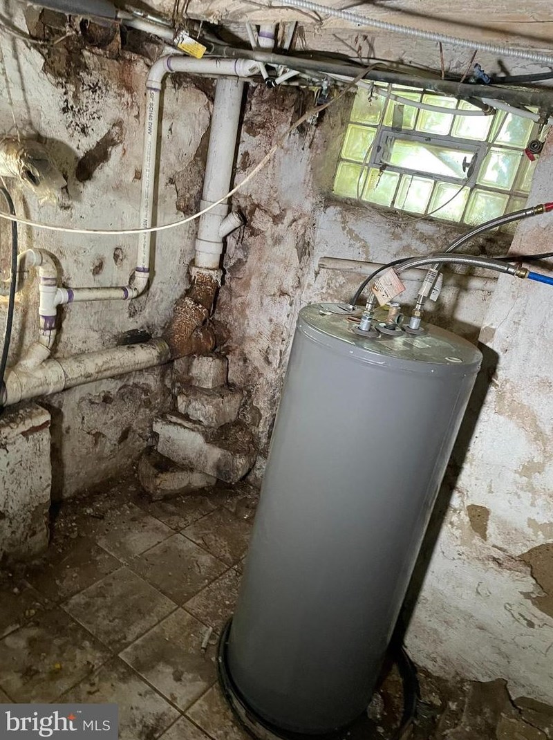 462 Mechanic St, Philadelphia PA 19144-1118 exterior