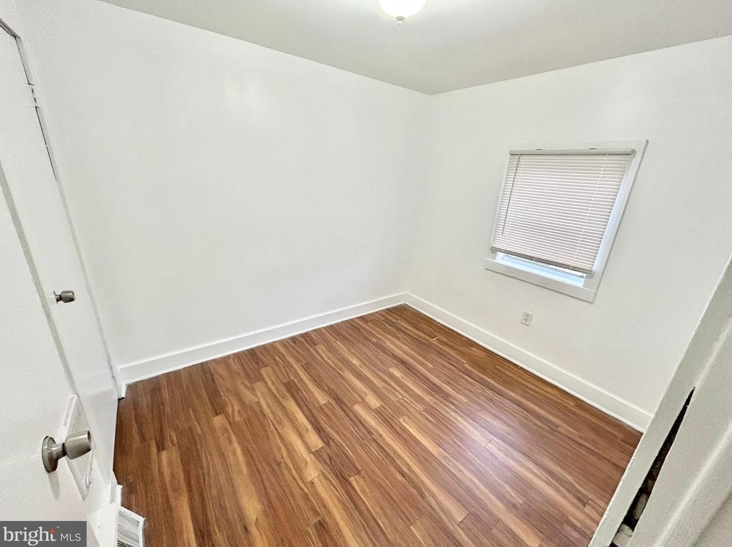 2435 Orkney St, Philadelphia PA  19133-3032 exterior