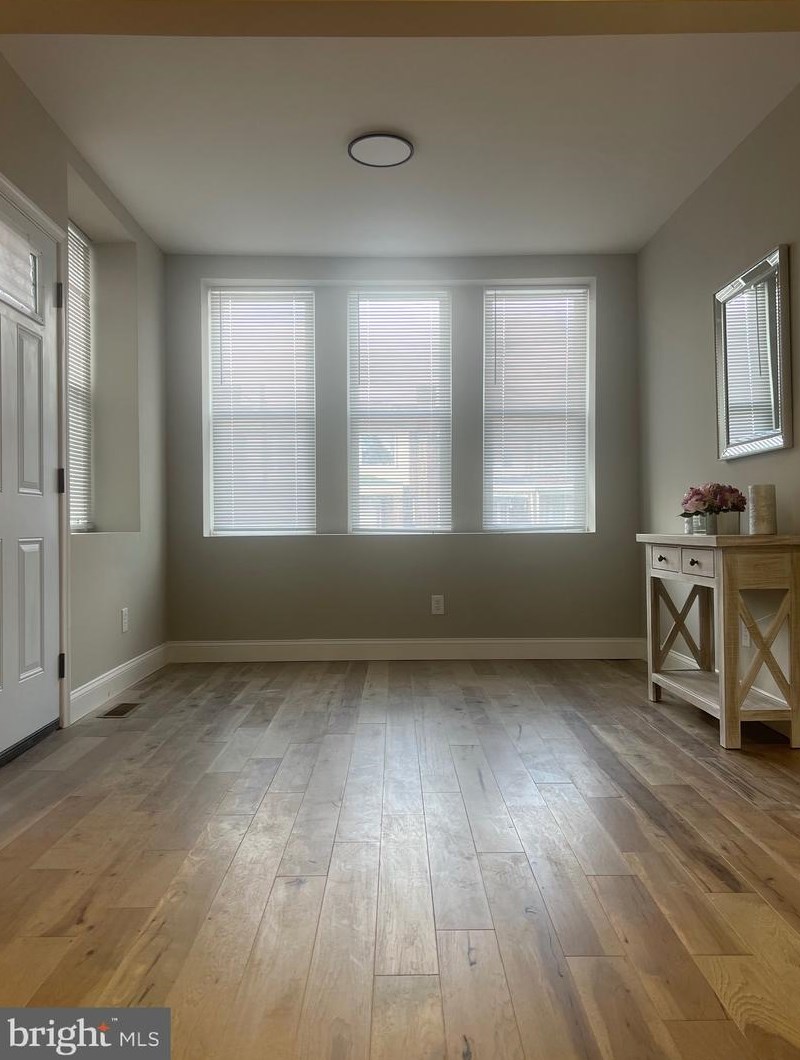 2440 75th Ave, Philadelphia PA  19138-1318 exterior