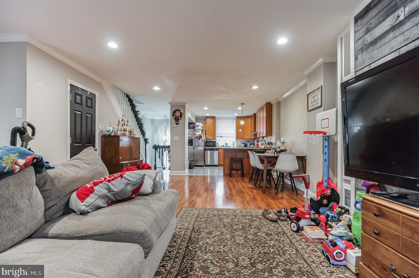 4219 Whiting Rd, Philadelphia PA  19154-2808 exterior