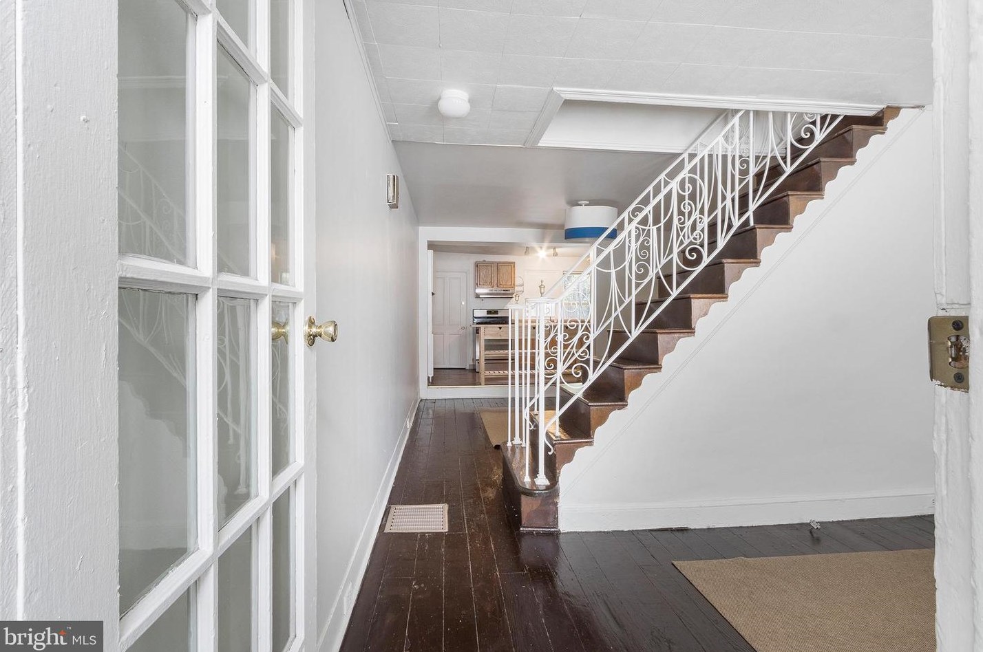 2041 Pemberton St, Philadelphia PA  19146-1318 exterior