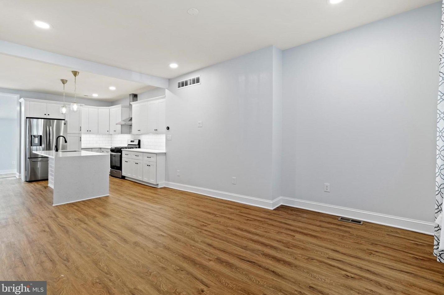 3812 Lauriston St, Philadelphia PA  19128-5106 exterior