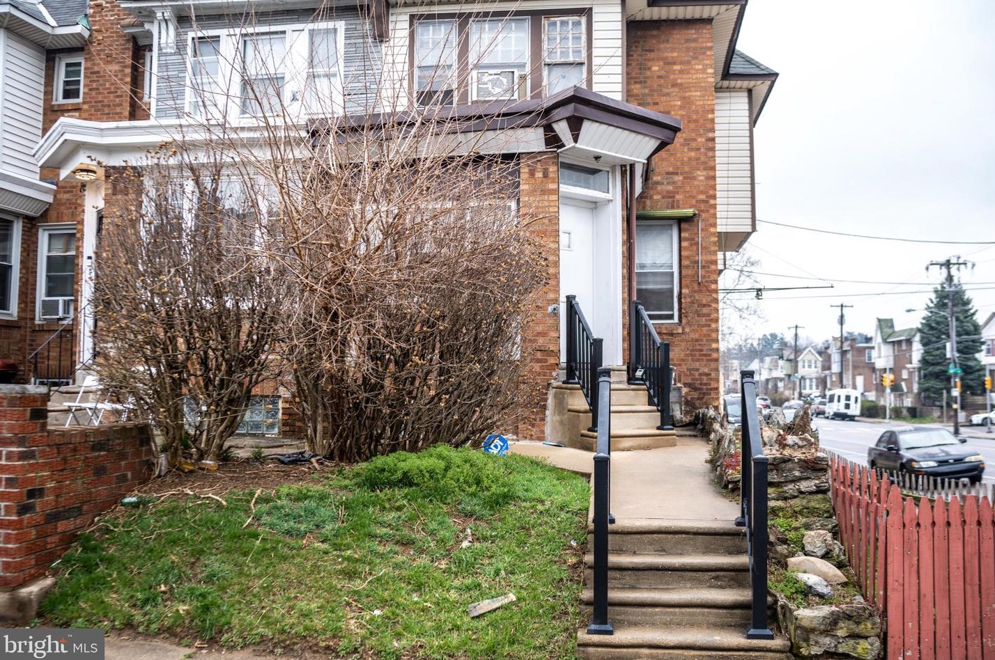 6601 Gratz St, Philadelphia PA  19126-2633 exterior