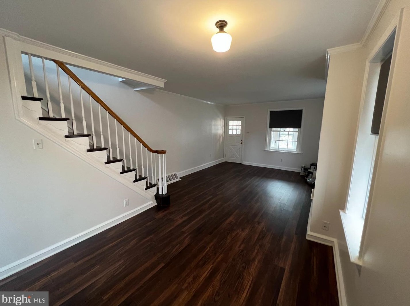 30 Abington Ave, Philadelphia PA  19118-3410 exterior