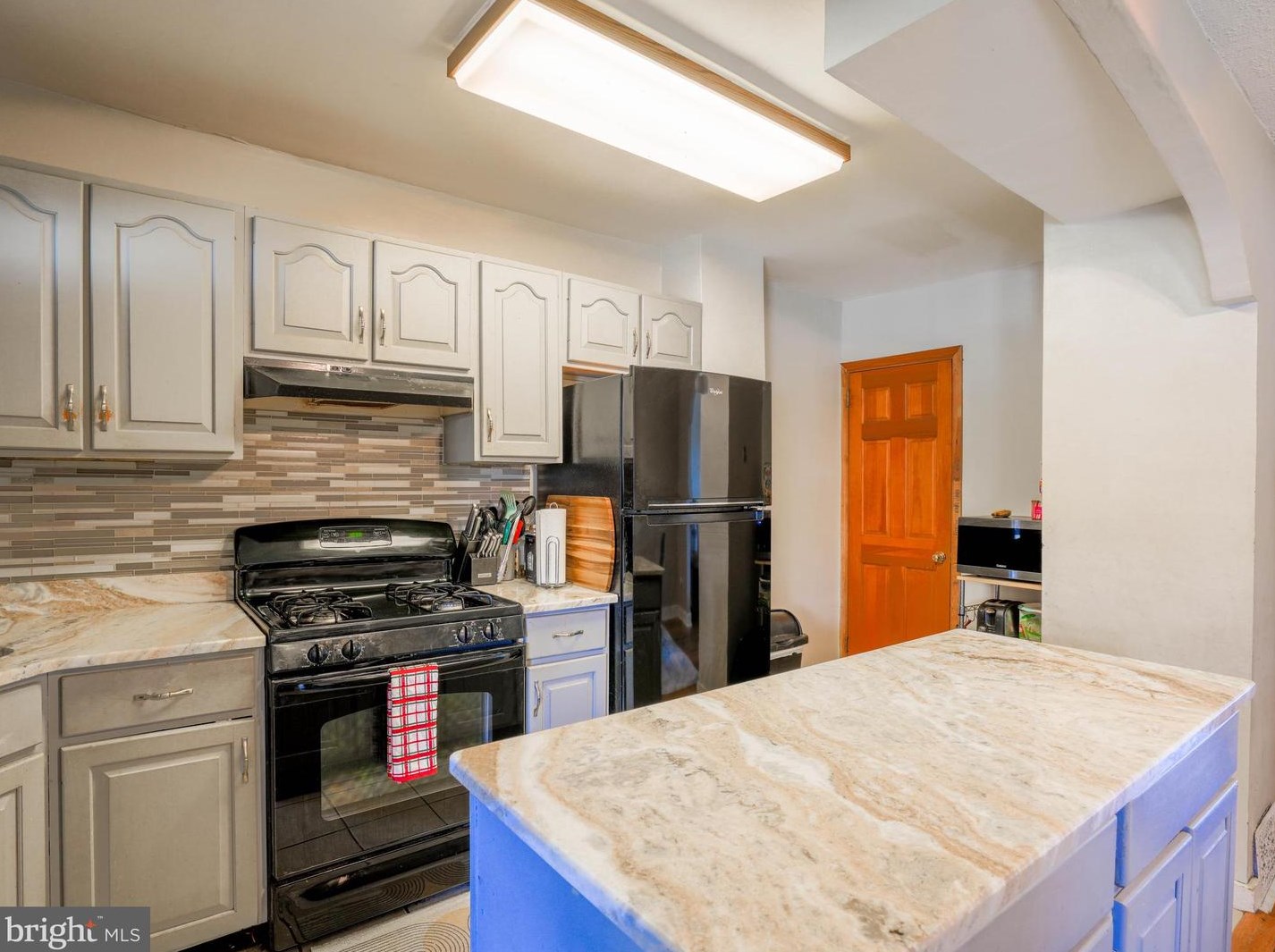 3349 Ashville St, Philadelphia PA  19136-3017 exterior