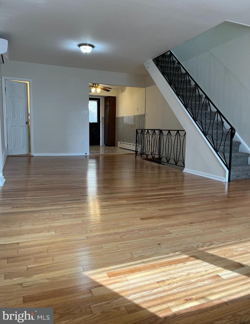 4047 Dexter St, Philadelphia PA  19128-5219 exterior