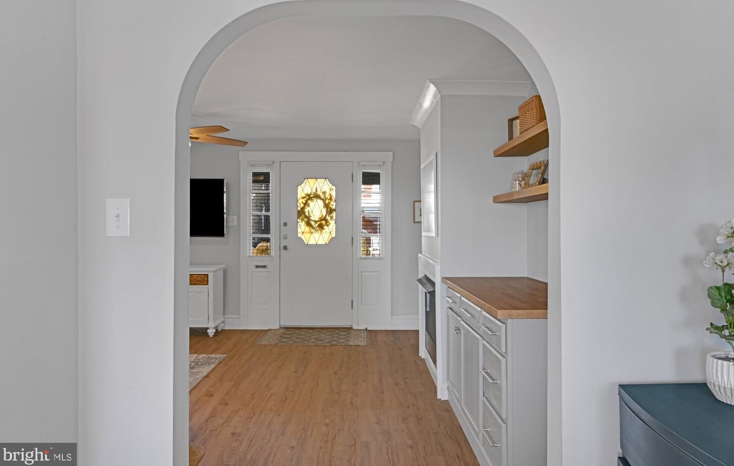 241 Rector St, Philadelphia PA  19128-5036 exterior