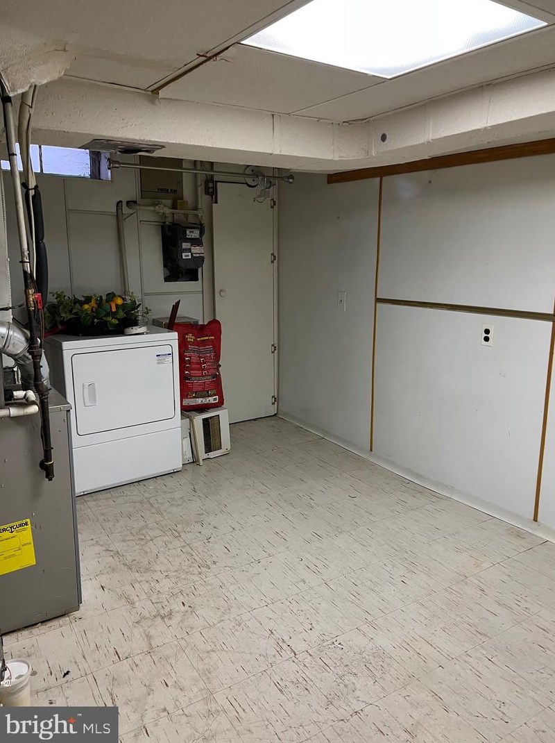 742 Mildred St, Philadelphia PA  19147-2810 exterior