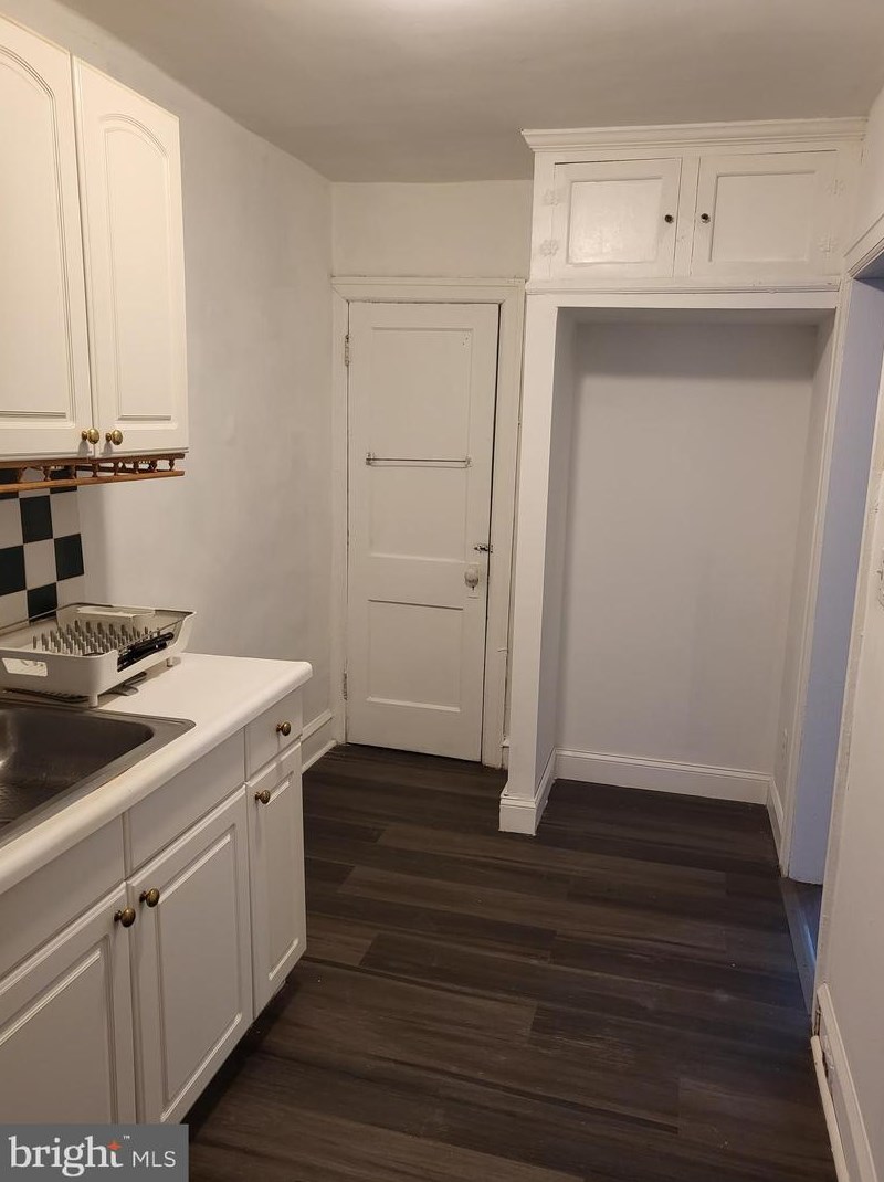 6232 Gratz St, Philadelphia PA  19141-1422 exterior
