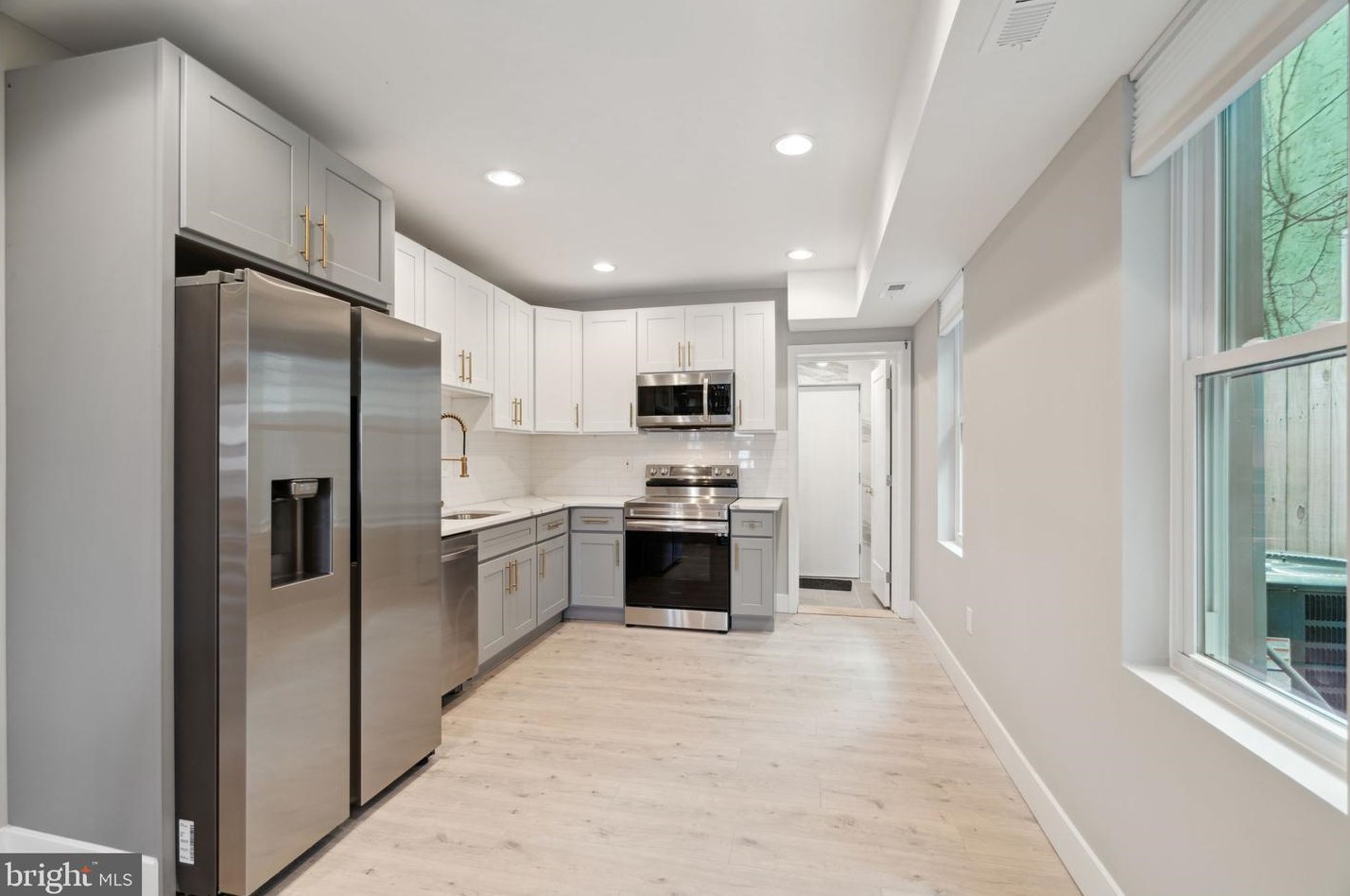 2160 Lambert St, Philadelphia PA  19121-1414 exterior
