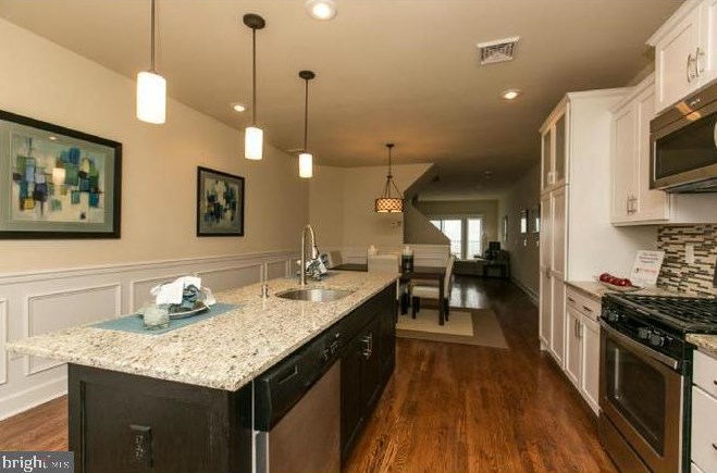 3811 Lauriston St, Philadelphia PA  19128-5107 exterior