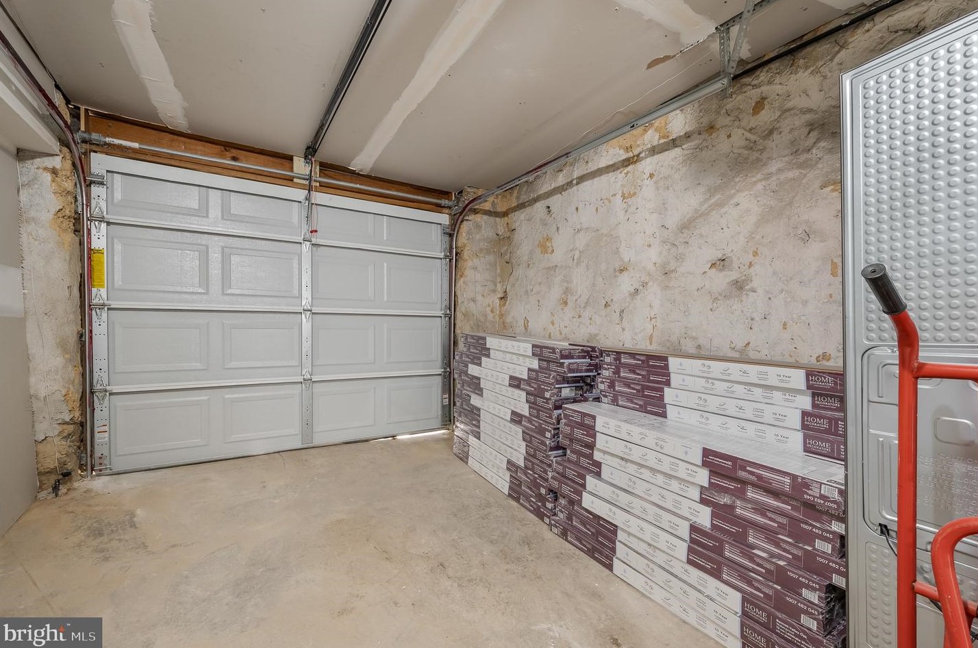 6012 Cedarhurst St, Philadelphia PA  19143-3105 exterior