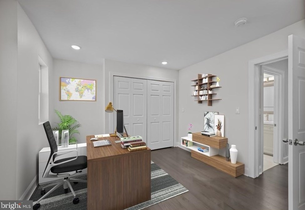 6012 Cedarhurst St, Philadelphia PA  19143-3105 exterior