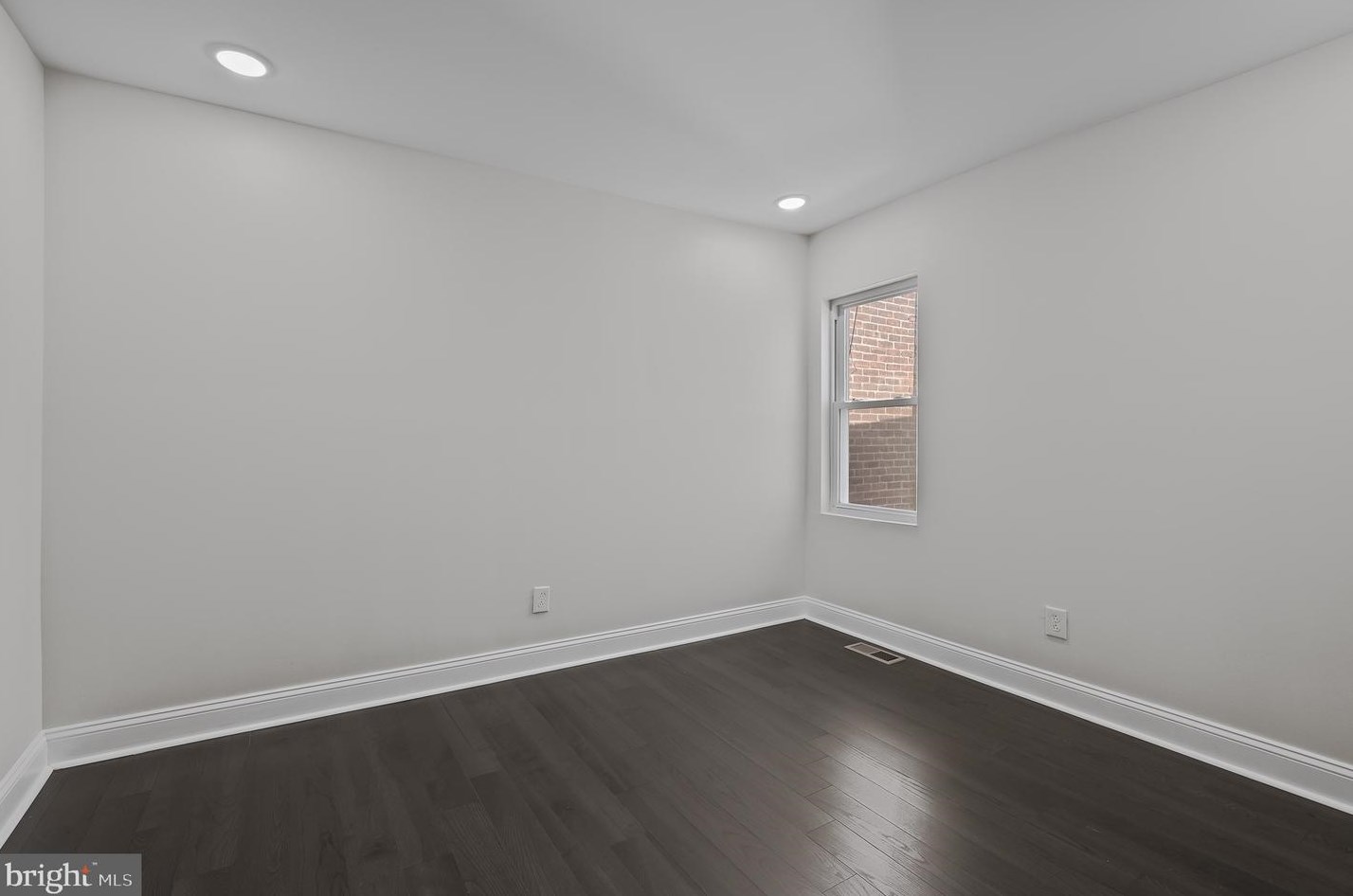 6012 Cedarhurst St, Philadelphia PA  19143-3105 exterior