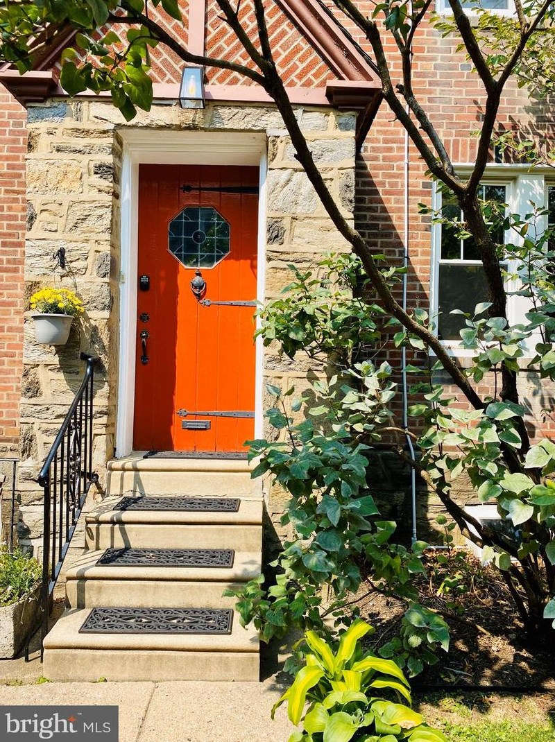 7153 Crittenden St, Philadelphia PA  19119-1217 exterior