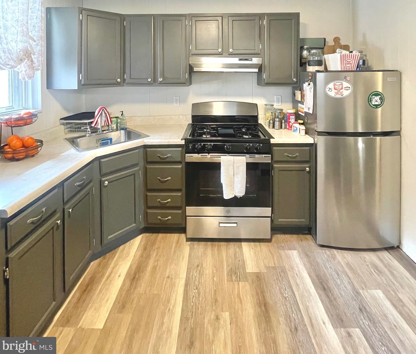 1360 Luzerne St, Philadelphia PA  19124-5360 exterior