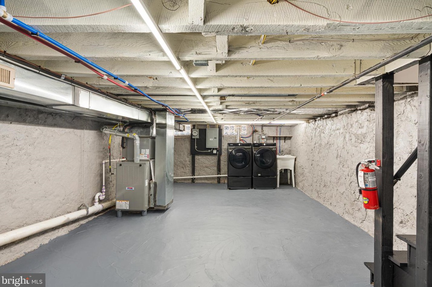 2204 Huntingdon St, Philadelphia PA  19132-3622 exterior