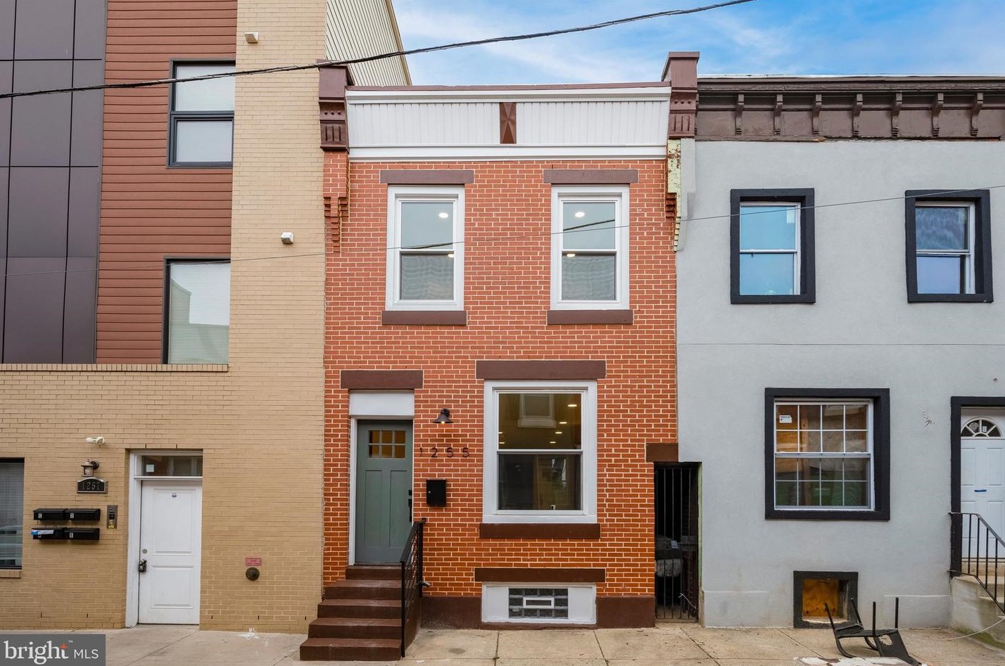 1255 Newkirk St, Philadelphia PA  19146-3625 exterior