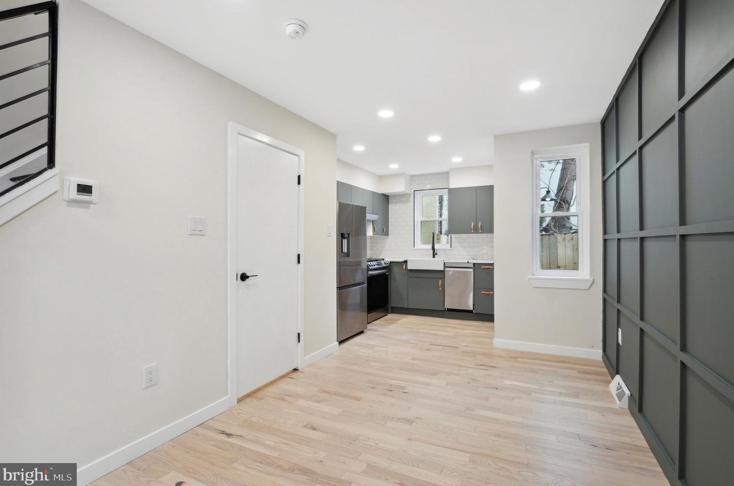 1255 Newkirk St, Philadelphia PA  19146-3625 exterior
