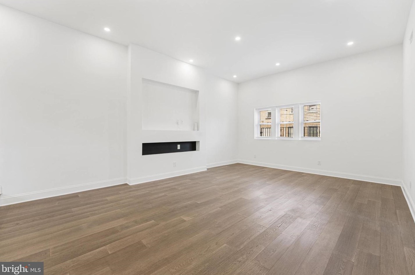 5200 Wakefield St, Philadelphia PA  19144-2325 exterior