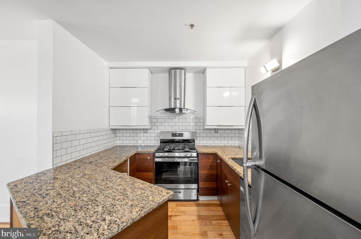 1201 S 5th St #f, Philadelphia, PA 19147