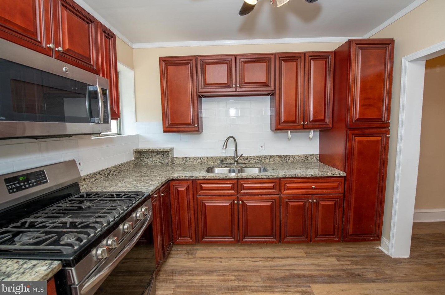 1138 Sanger St, Philadelphia PA  19124-1131 exterior