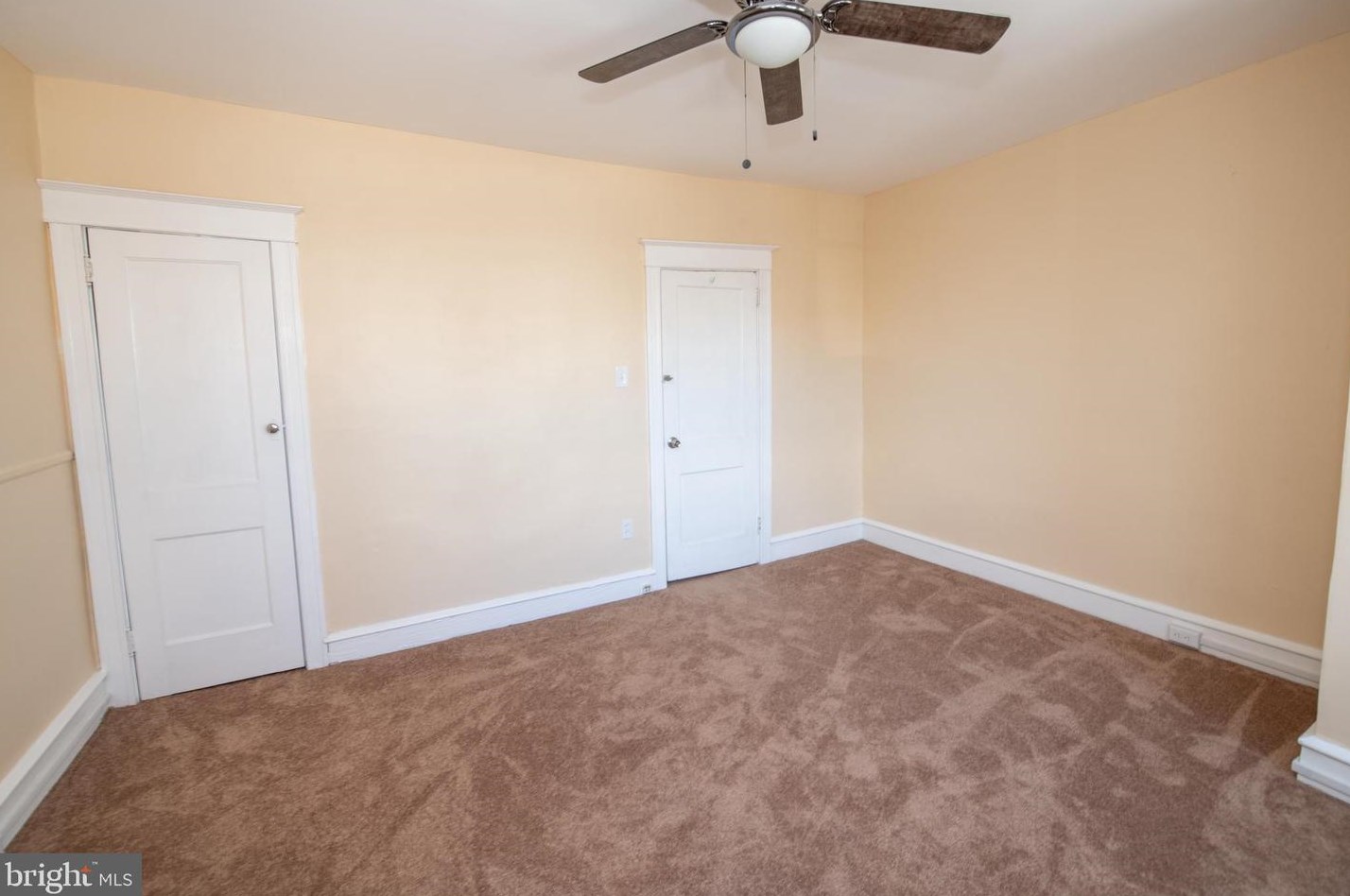 1138 Sanger St, Philadelphia PA  19124-1131 exterior