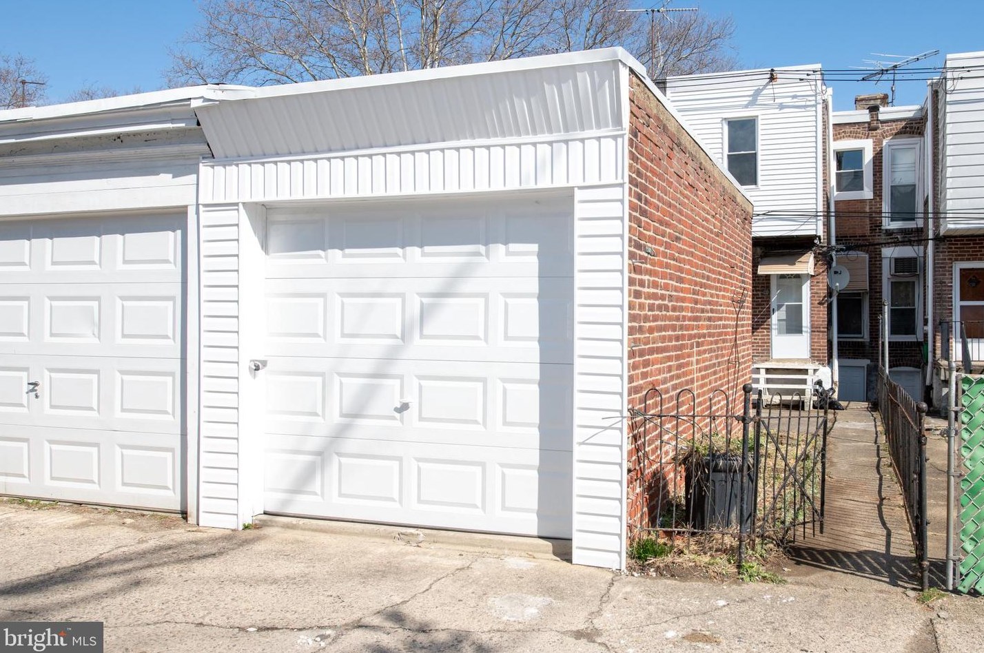 1138 Sanger St, Philadelphia PA  19124-1131 exterior