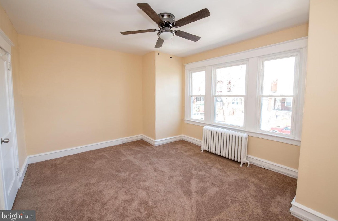 1138 Sanger St, Philadelphia PA  19124-1131 exterior