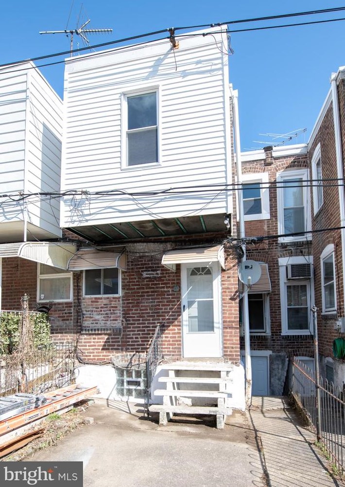 1138 Sanger St, Philadelphia PA  19124-1131 exterior