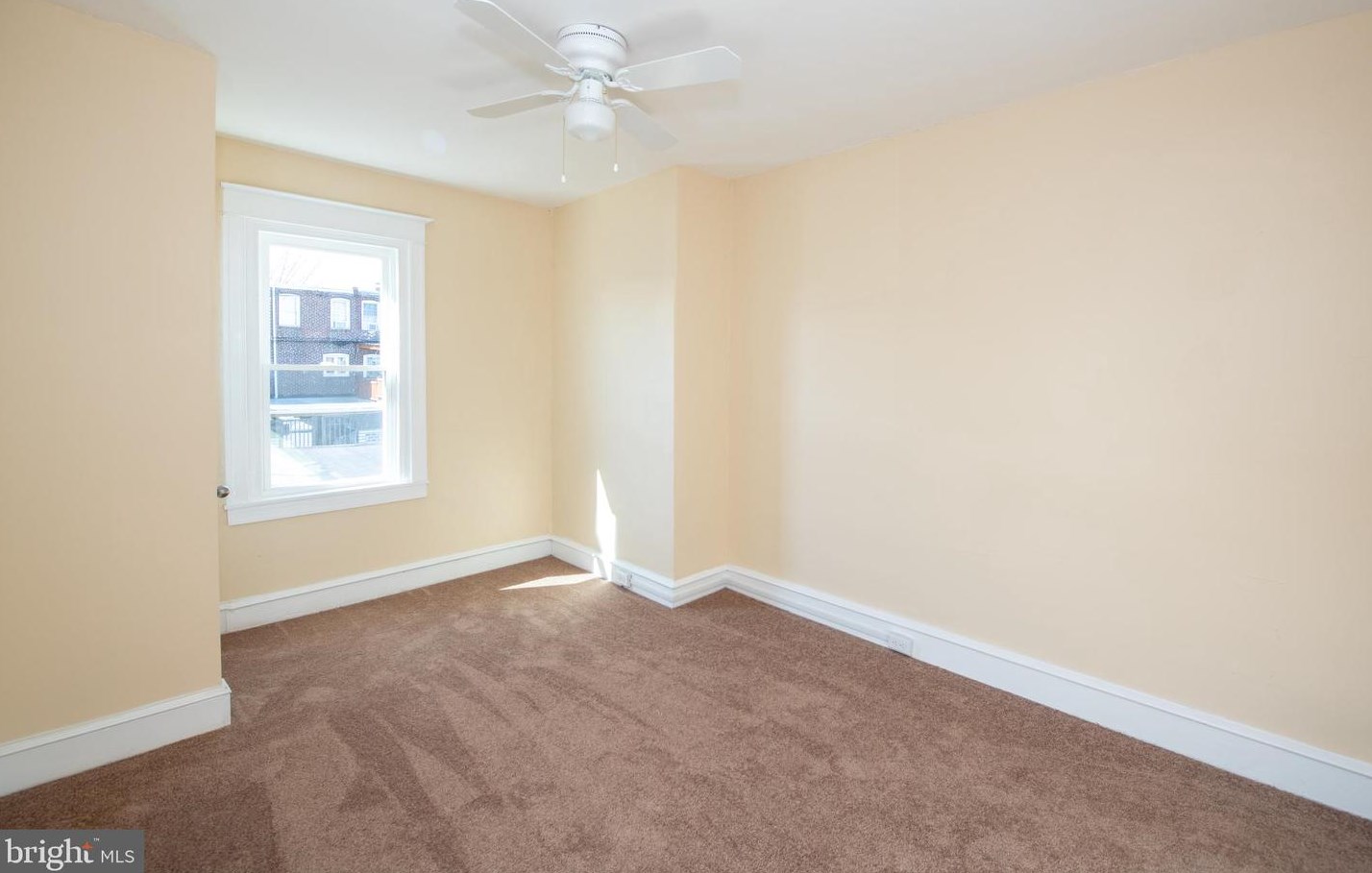 1138 Sanger St, Philadelphia PA  19124-1131 exterior