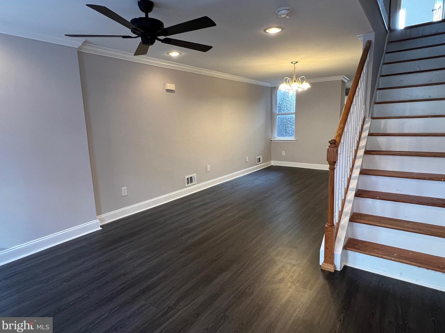 1525 Opal St, Philadelphia PA  19146-4633 exterior