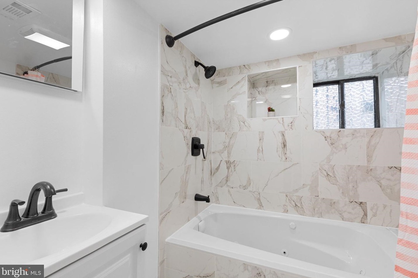 2438 Ritner St, Philadelphia PA  19145-4116 exterior