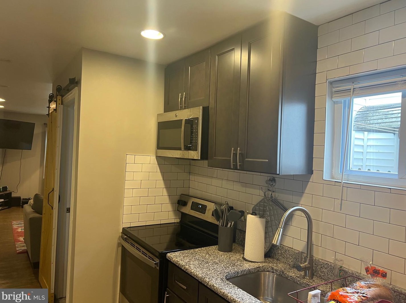 1613 Page St, Philadelphia PA  19121-2319 exterior