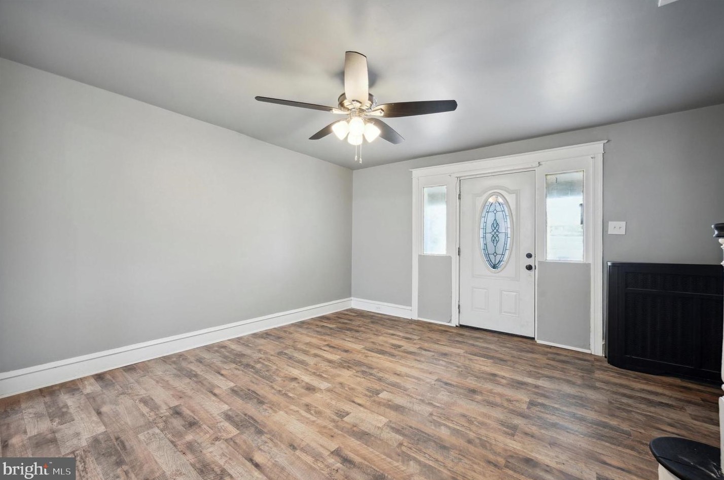 5656 Elmwood Ave, Philadelphia PA  19143-6125 exterior