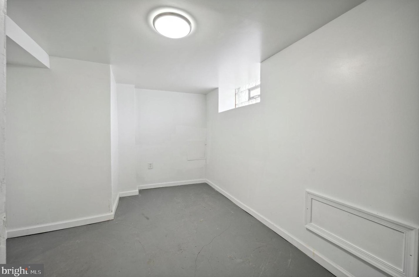 5656 Elmwood Ave, Philadelphia PA  19143-6125 exterior