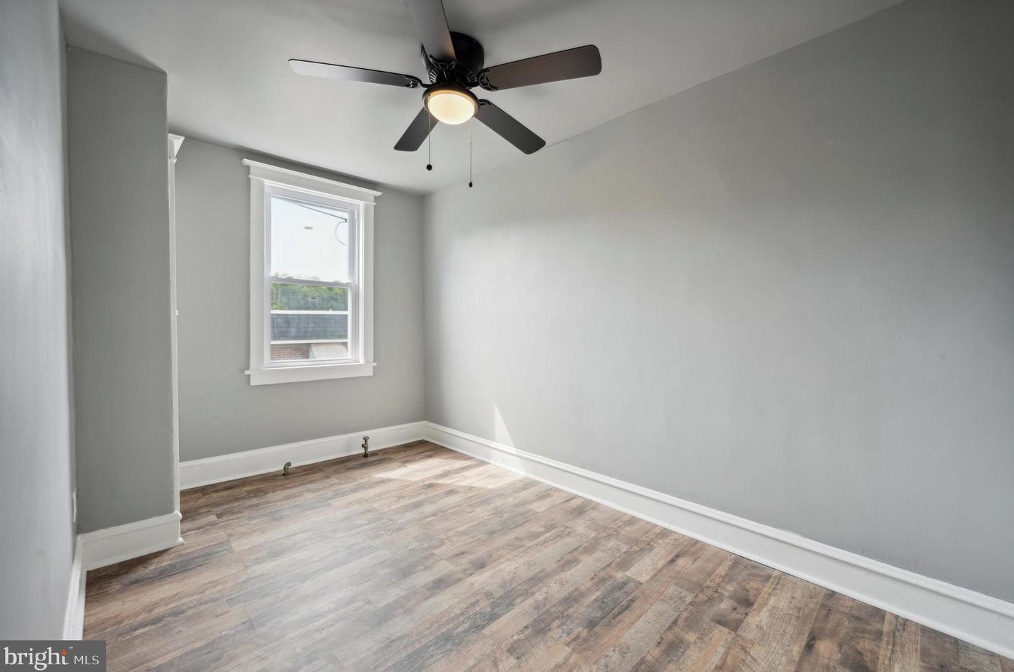 5656 Elmwood Ave, Philadelphia PA  19143-6125 exterior