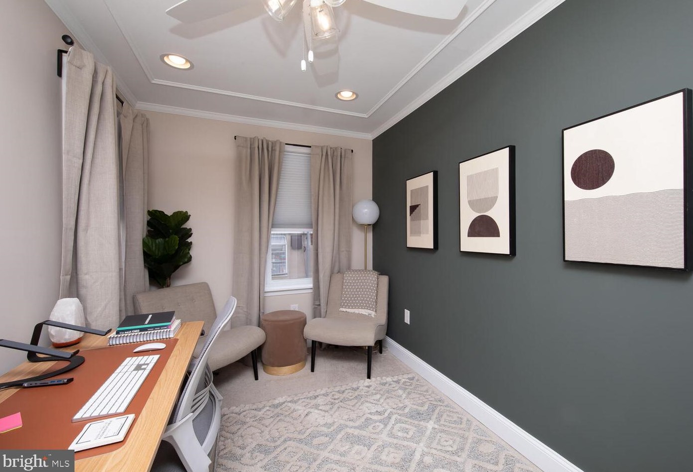209 Ripka St, Philadelphia PA  19127-1103 exterior