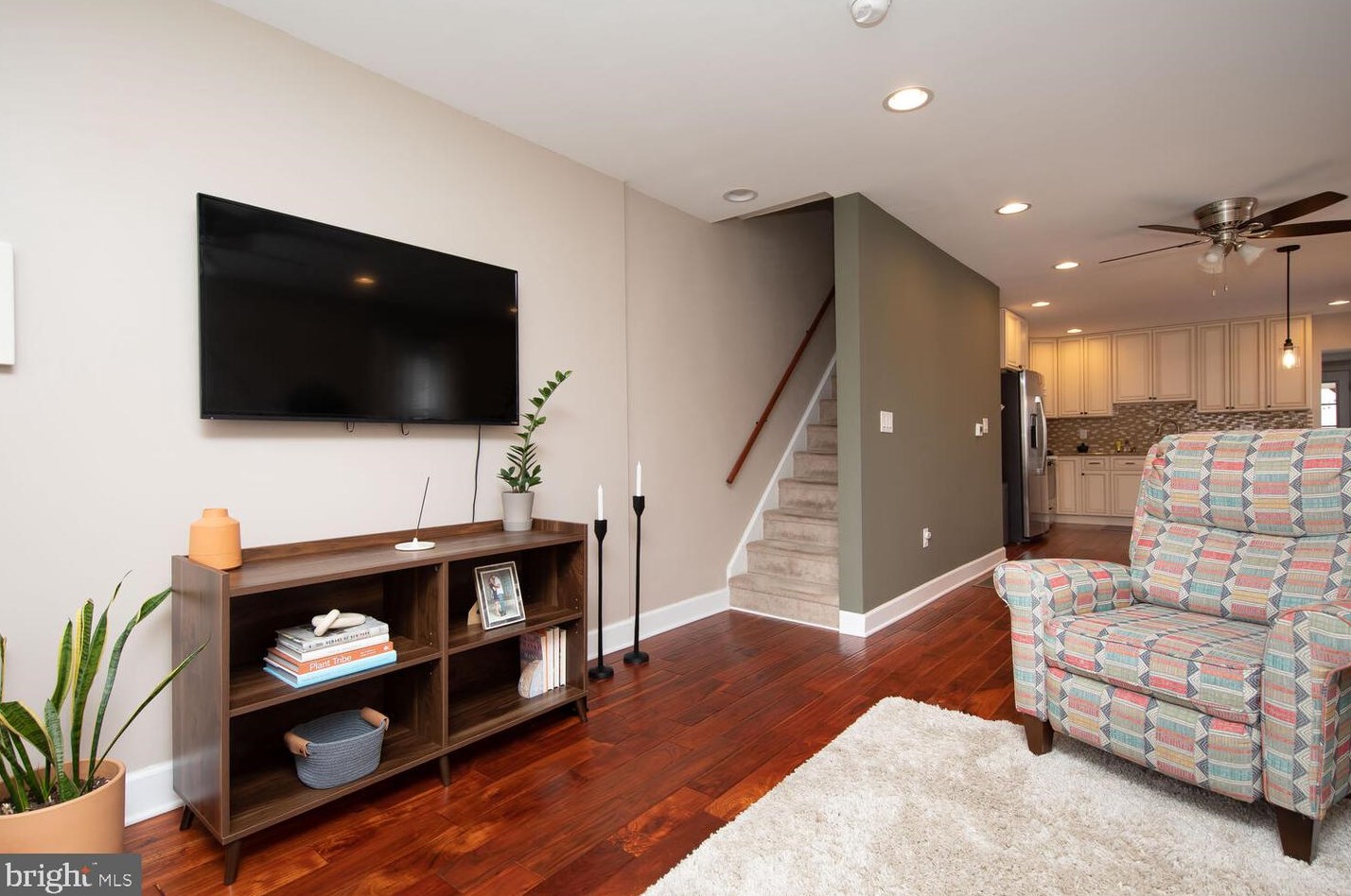 209 Ripka St, Philadelphia PA  19127-1103 exterior