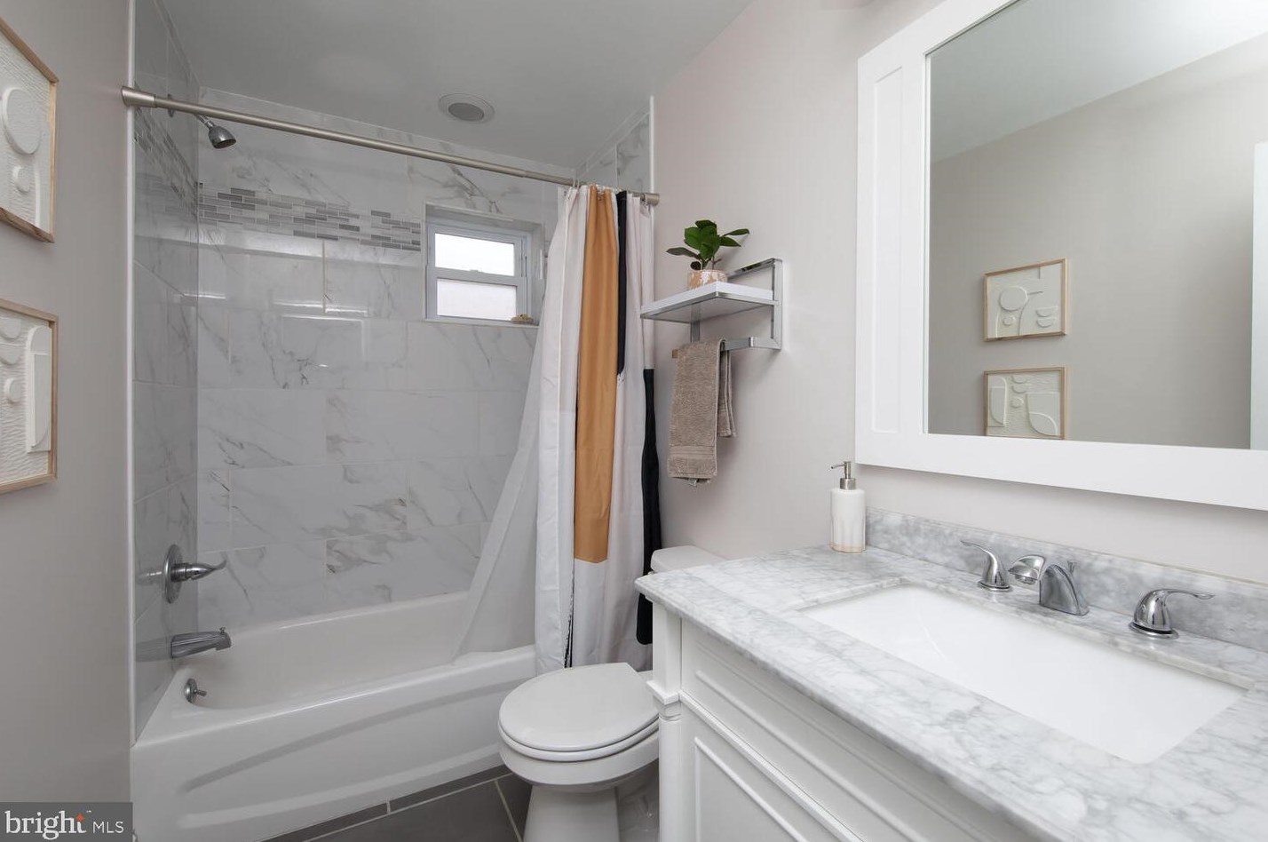 209 Ripka St, Philadelphia PA  19127-1103 exterior