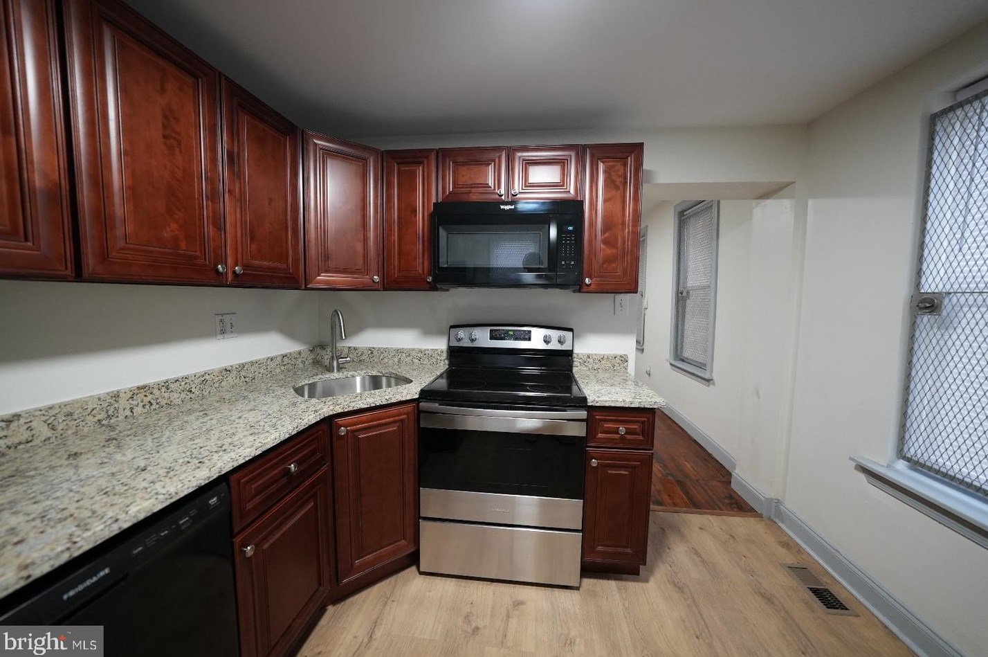 1926 Gratz St, Philadelphia PA  19121-2222 exterior