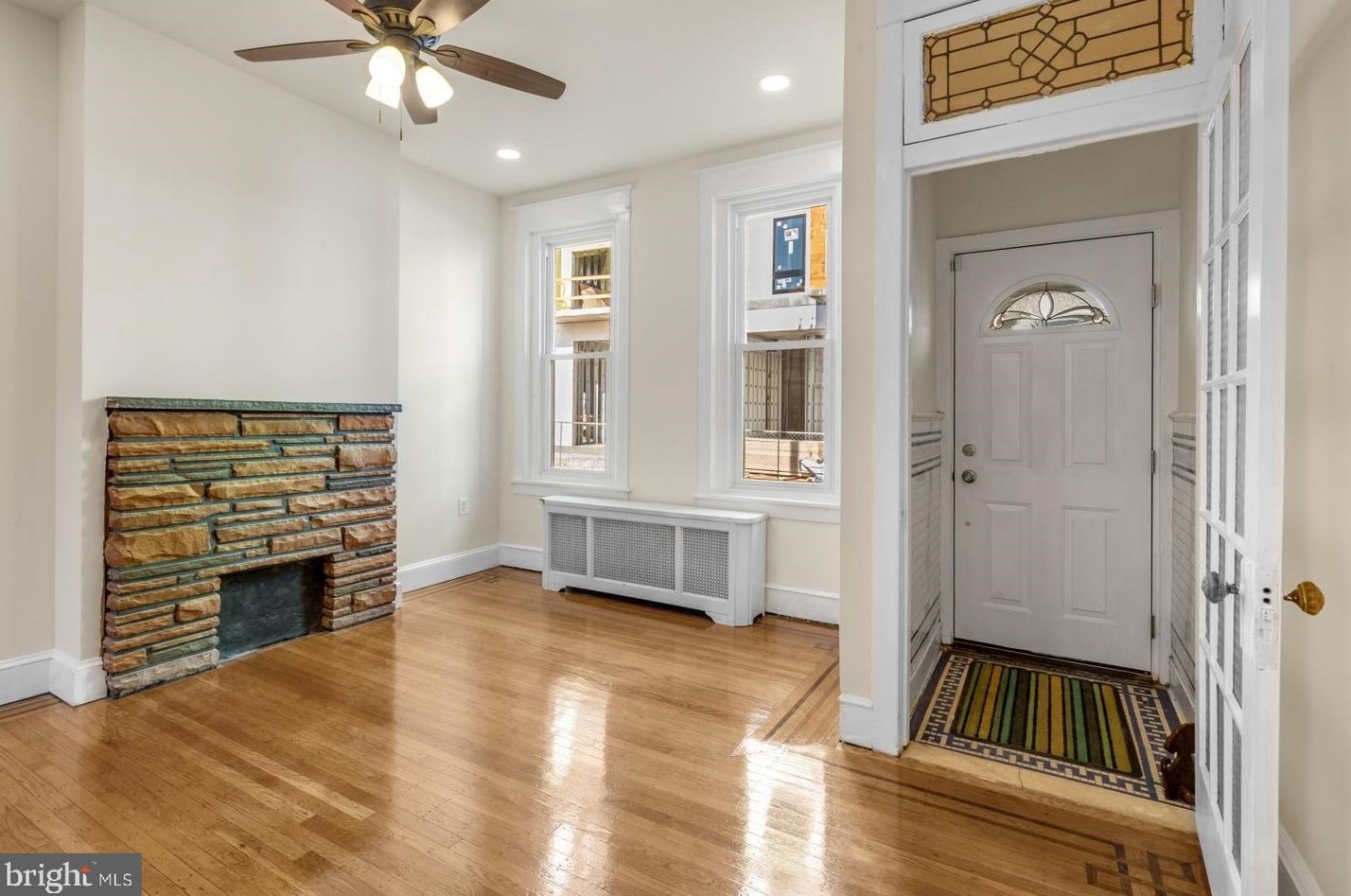 2404 Hazzard St, Philadelphia PA  19125-3113 exterior