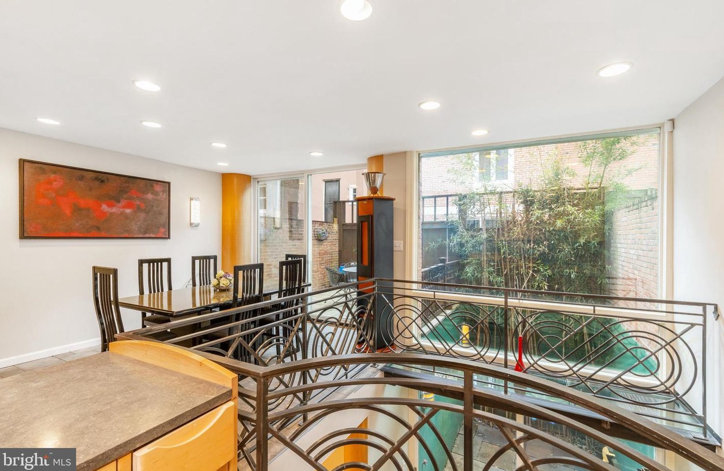 1206 Panama St, Philadelphia PA 19106-4107 exterior