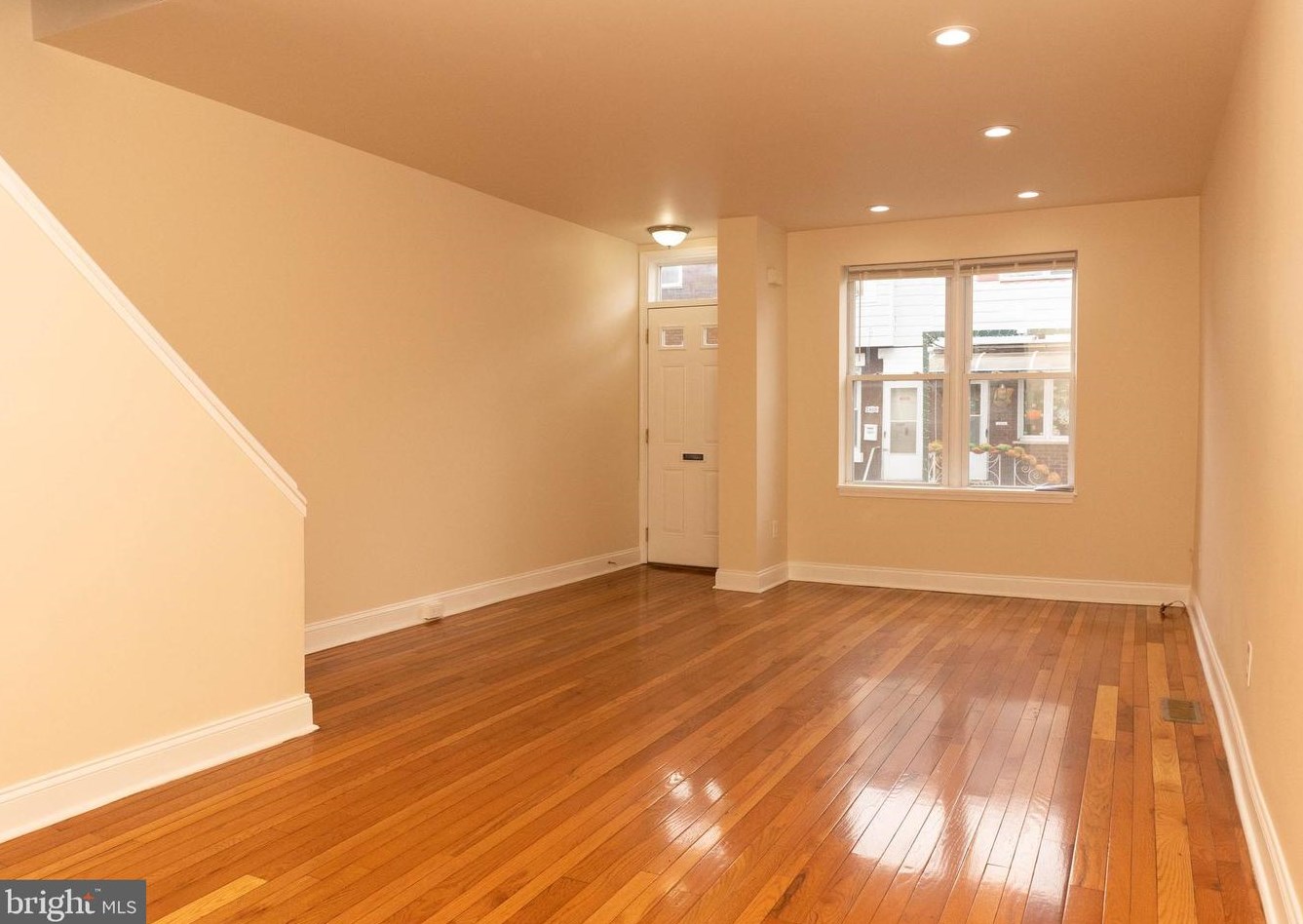 2605 Fairhill St, Philadelphia PA  19148-4628 exterior