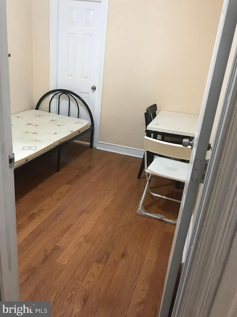 4059 Filbert St, Philadelphia PA  19104-2256 exterior