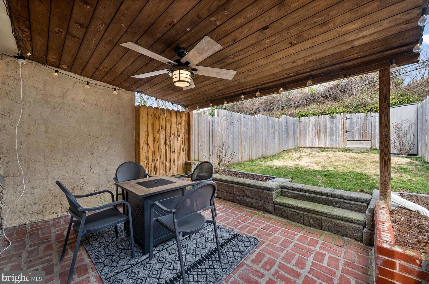 155 Kalos St, Philadelphia PA  19128-3831 exterior