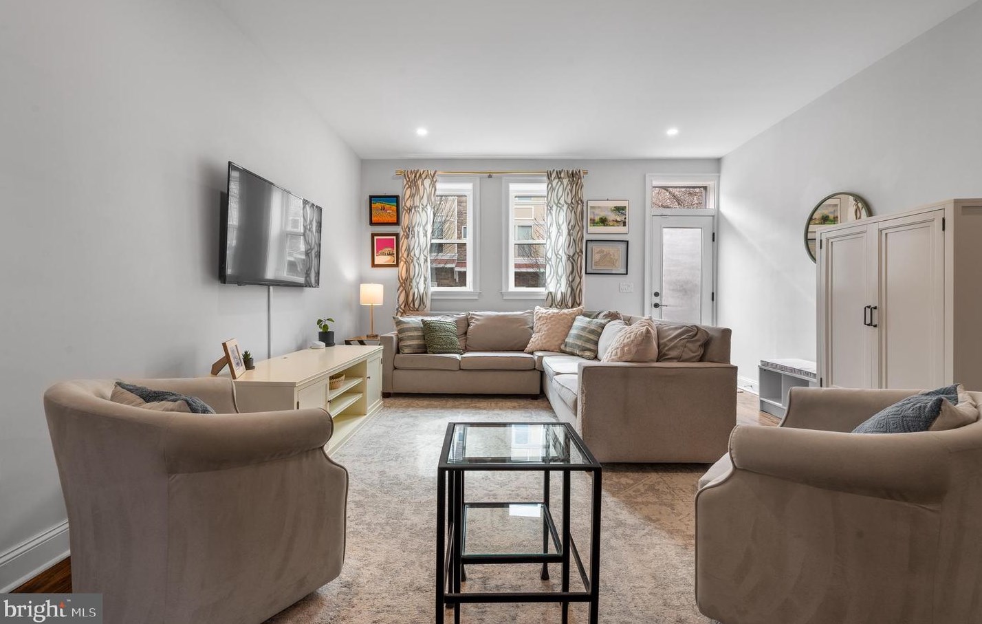 155 Kalos St, Philadelphia PA  19128-3831 exterior