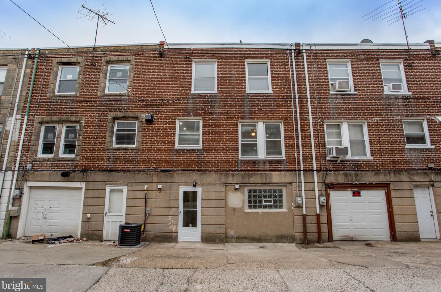 1431 Benner St, Philadelphia PA  19149-3214 exterior